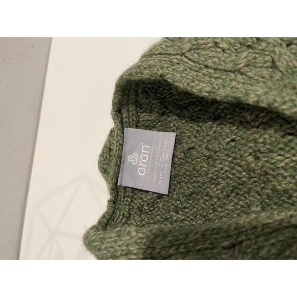 Aran Knit Wool Sweater in Olive Green One Size - Picture 1 of 5
